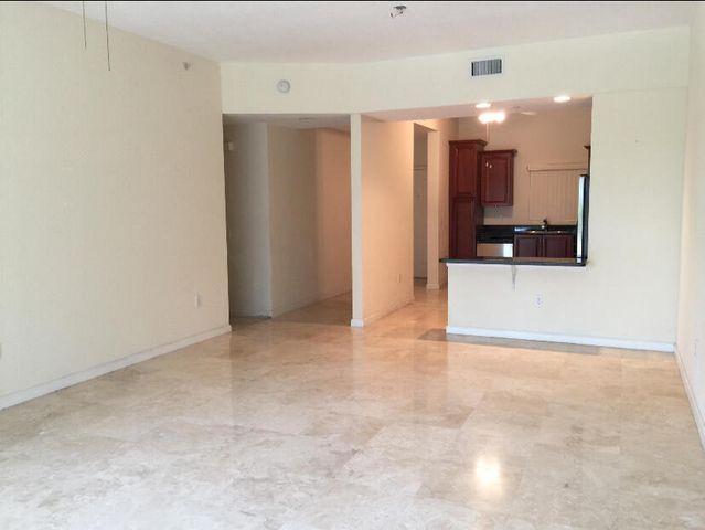 1610 Presidential Way B-305, West Palm Beach, FL 33401