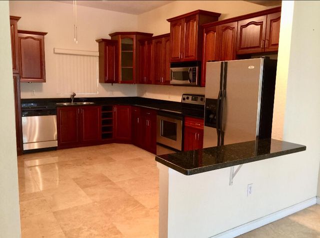 1610 Presidential Way B-305, West Palm Beach, FL 33401