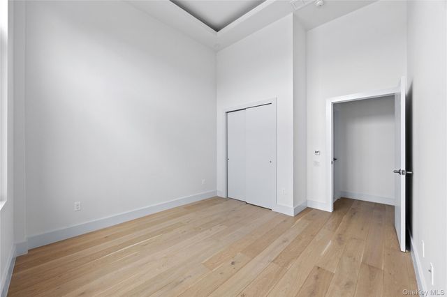 13119 Fowler Ave 8B, Flushing, NY 11355