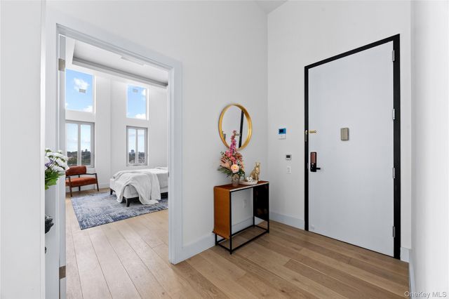 13119 Fowler Ave 8B, Flushing, NY 11355