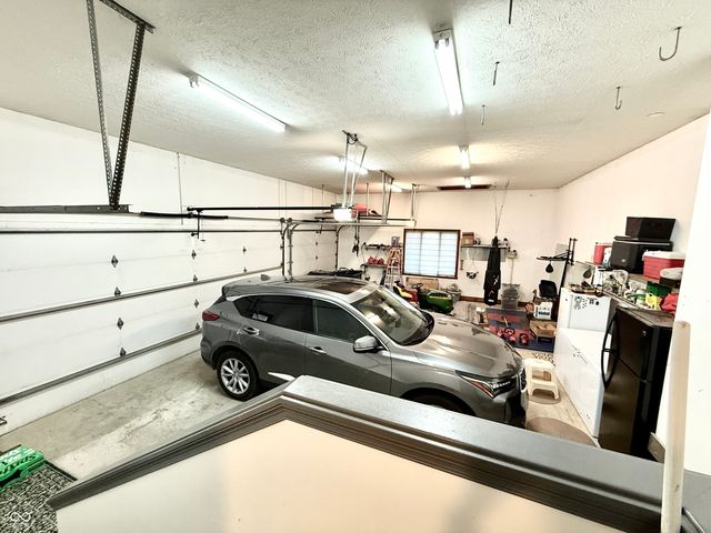 4191 Bending Lane, Greenwood, IN 46143