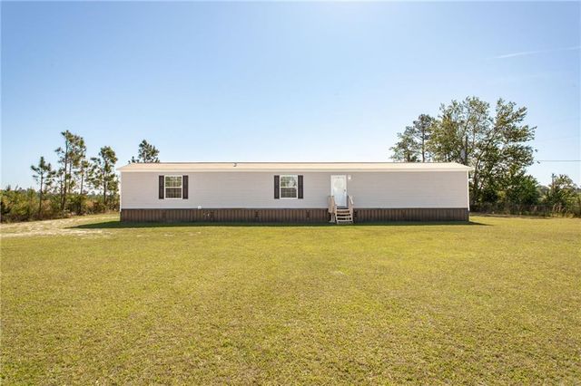 4121 Manor Millwood S Road, Waycross, GA 31503
