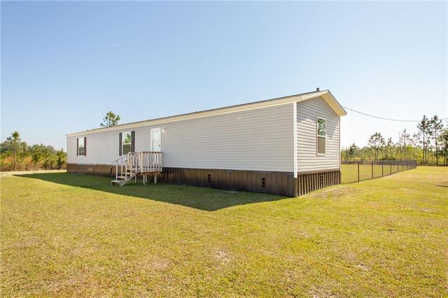 4121 Manor Millwood S Road, Waycross, GA 31503