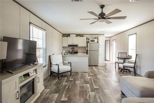 4121 Manor Millwood S Road, Waycross, GA 31503