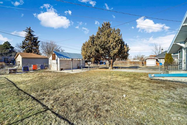 404 7th Ave E, Twin Falls, ID 83301
