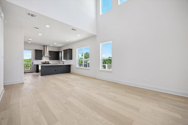 1531 N Red Bud LN 23, Round Rock, TX 78665