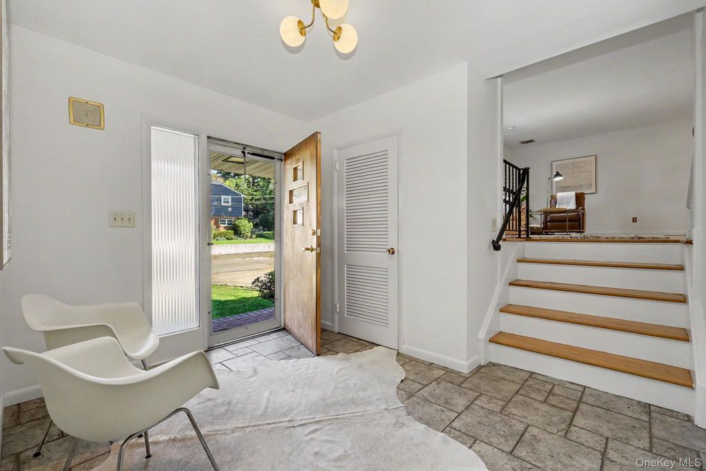 132 Laurel Avenue, Larchmont, NY 10538 — photo 2