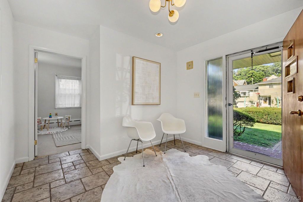 132 Laurel Avenue, Larchmont, NY 10538 — photo 3