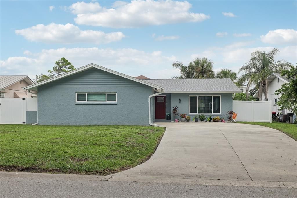 1004 PENINSULA AVENUE, Tarpon Springs, FL 34689