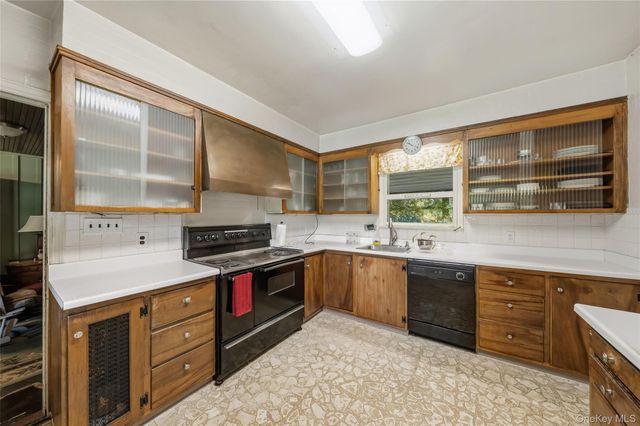 130 Cromwell Hill Road, Monroe, NY 10950