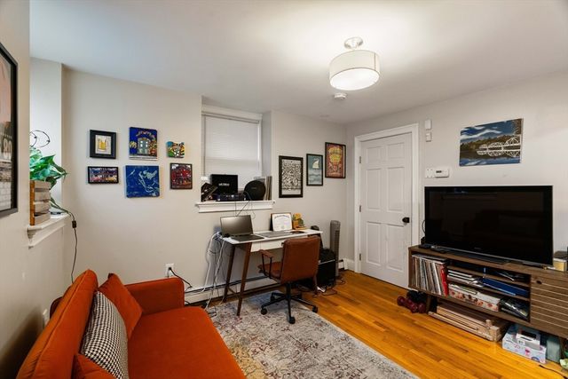 19-21 Norfolk St 1, Boston, MA 02119