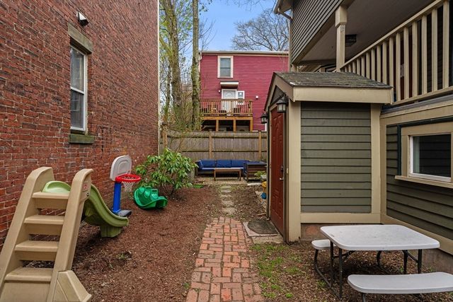 19-21 Norfolk St 1, Boston, MA 02119