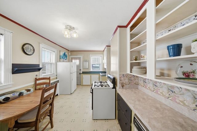 163 Sylvan St, Malden, MA 02148