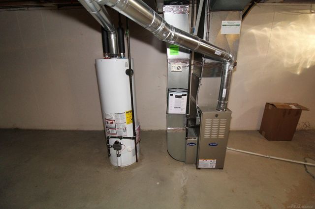 15568 Austin Court, Clinton Township, MI 48035