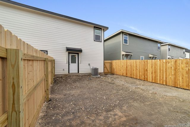 6734 Summer Fest Dr Unit 120, San Antonio, TX 78244