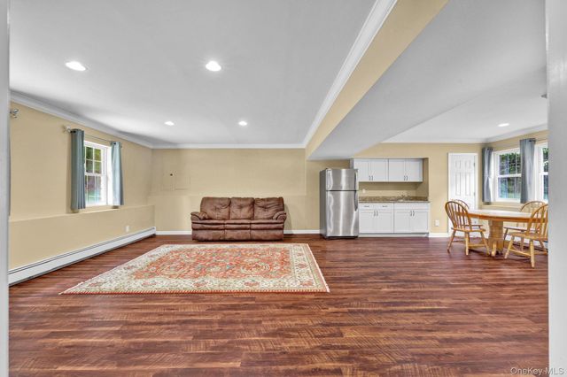 36 Front Street, Mahopac, NY 10541