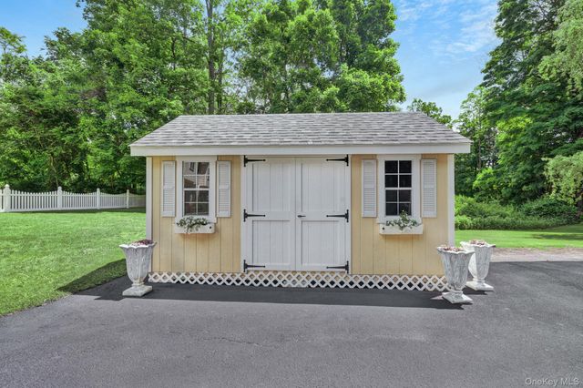 36 Front Street, Mahopac, NY 10541
