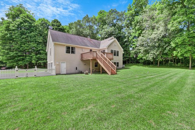 36 Front Street, Mahopac, NY 10541