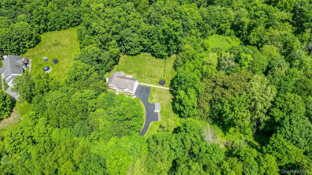36 Front Street, Mahopac, NY 10541