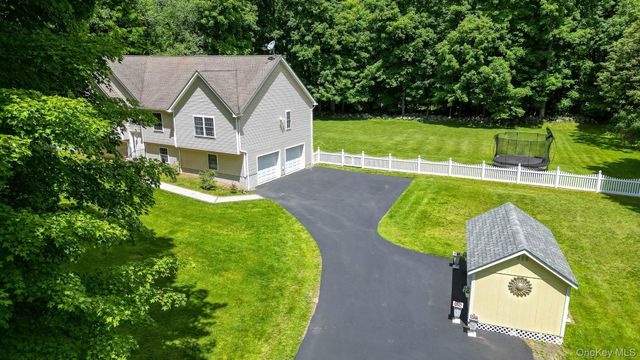 36 Front Street, Mahopac, NY 10541