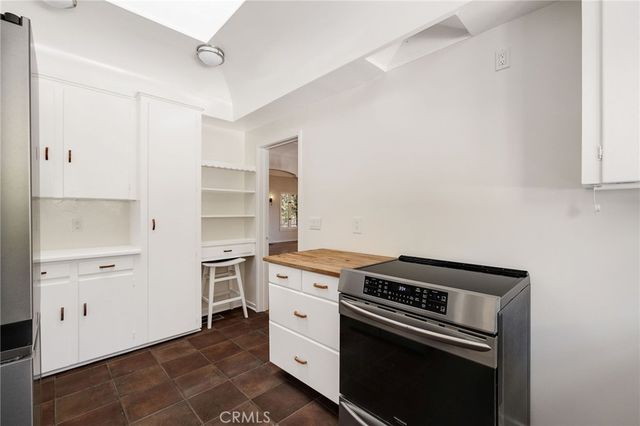 704 Elvira Avenue, Redondo Beach, CA 90277