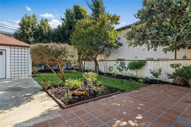 704 Elvira Avenue, Redondo Beach, CA 90277