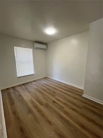 1045 W GORE STREET, Orlando, FL 32805