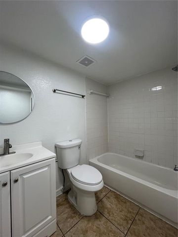 1045 W GORE STREET, Orlando, FL 32805