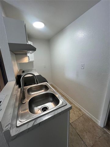 1045 W GORE STREET, Orlando, FL 32805