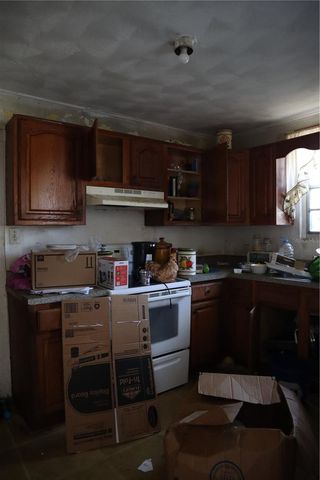 1045 W GORE STREET, Orlando, FL 32805