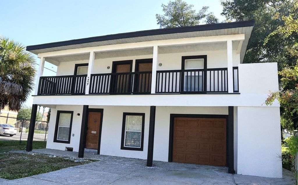 1045 W GORE STREET, Orlando, FL 32805