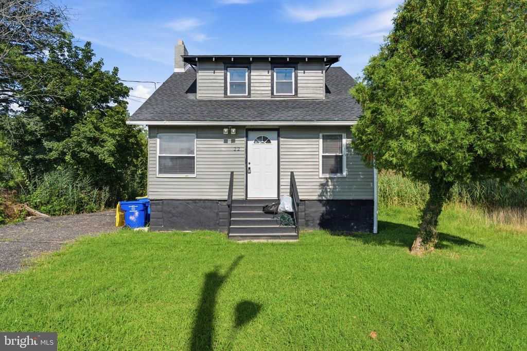 22 OLD KINGS, SALEM, NJ 08079 — exterior