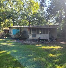 1919 SPRING BAYOU Road, Marksville, LA 71351