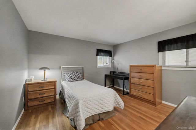 24 Havemeyer Lane, Commack, NY 11725