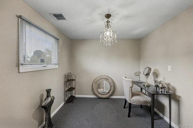 24 Havemeyer Lane, Commack, NY 11725