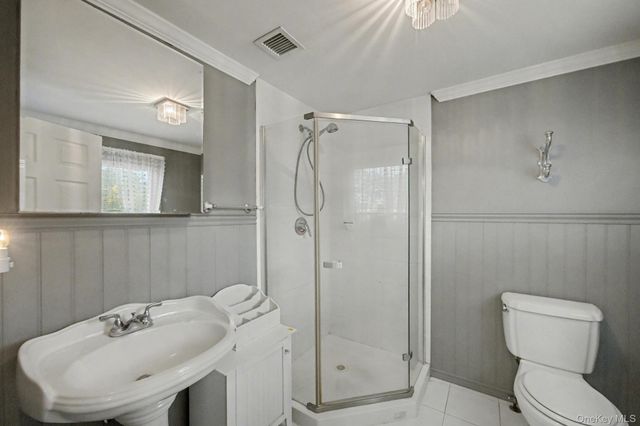 24 Havemeyer Lane, Commack, NY 11725