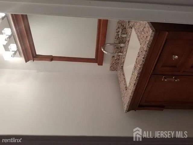 804 Maple Hill Drive, Woodbridge Proper, NJ 07095
