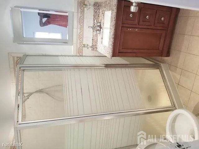 804 Maple Hill Drive, Woodbridge Proper, NJ 07095