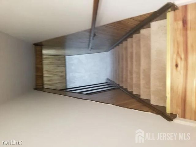 804 Maple Hill Drive, Woodbridge Proper, NJ 07095