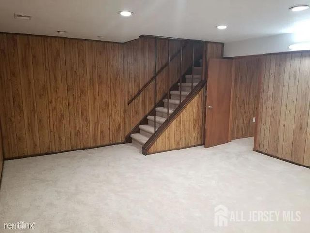 804 Maple Hill Drive, Woodbridge Proper, NJ 07095