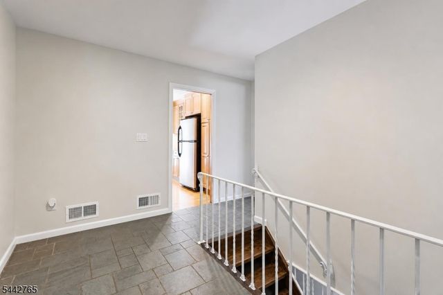 1542 Us Highway 22, Mountainside Boro, NJ 07092