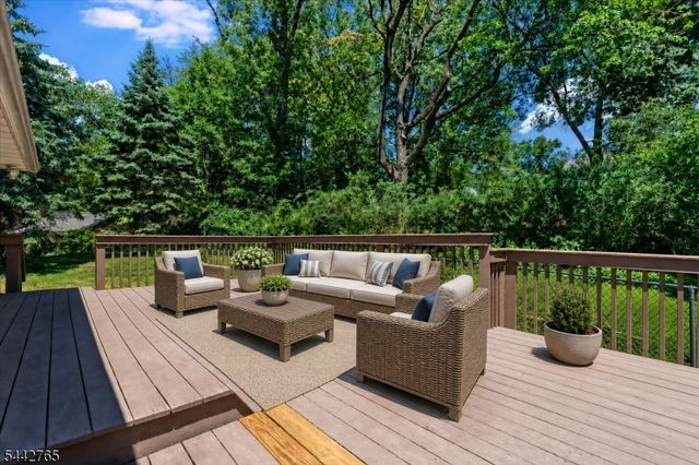 1542 Us Highway 22, Mountainside Boro, NJ 07092