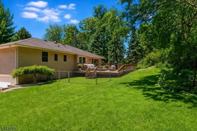 1542 Us Highway 22, Mountainside Boro, NJ 07092