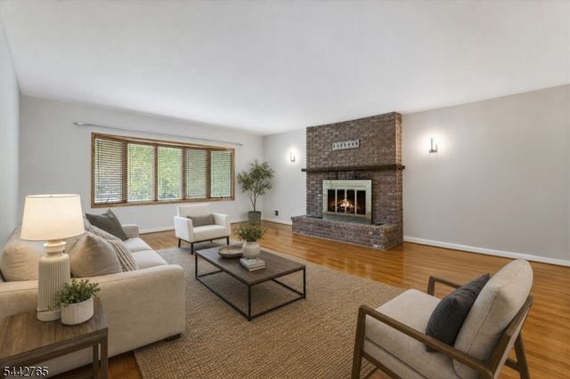 1542 Us Highway 22, Mountainside Boro, NJ 07092