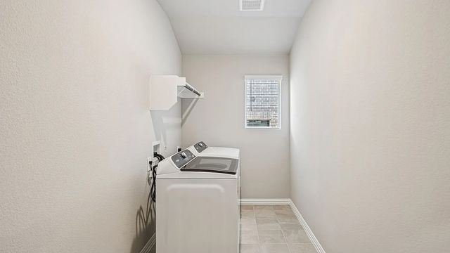 6617 VALLEY LAKE Lane, Crowley, TX 76036