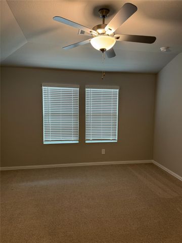 6617 VALLEY LAKE Lane, Crowley, TX 76036