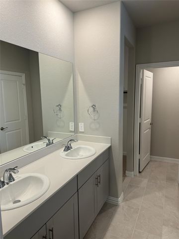 6617 VALLEY LAKE Lane, Crowley, TX 76036