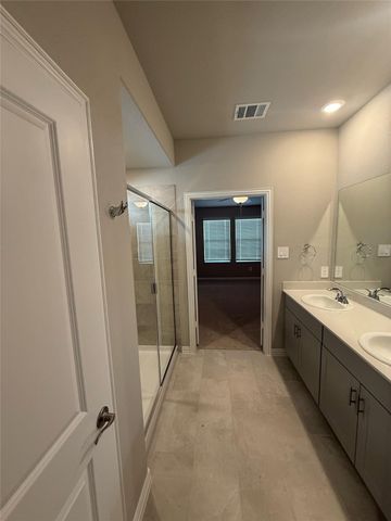 6617 VALLEY LAKE Lane, Crowley, TX 76036