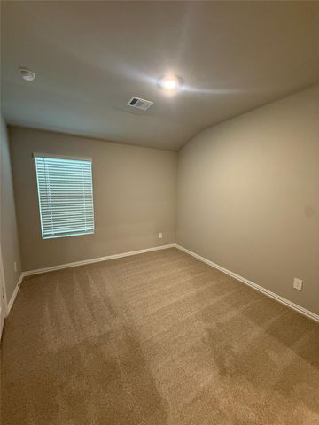 6617 VALLEY LAKE Lane, Crowley, TX 76036