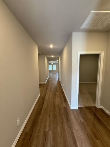 6617 VALLEY LAKE Lane, Crowley, TX 76036